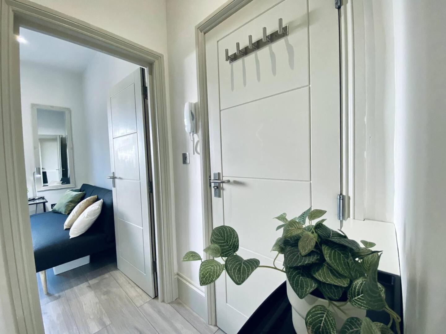 Apt 03 Beachside Beauty Central Studio Steps From Cafes Hove Exterior foto