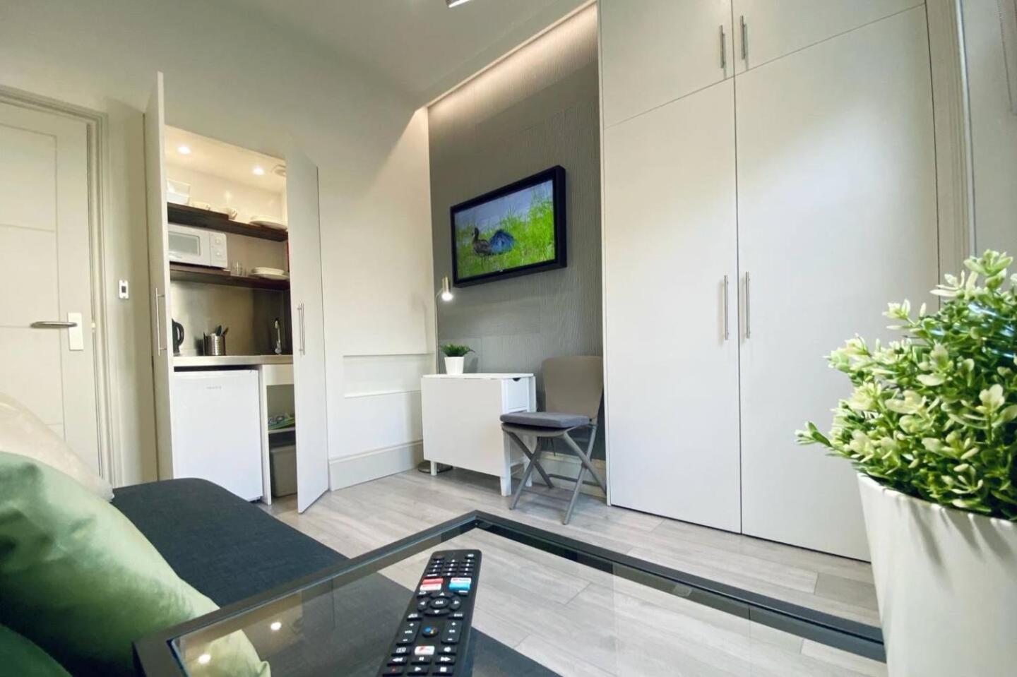 Apt 03 Beachside Beauty Central Studio Steps From Cafes Hove Exterior foto